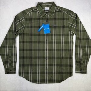 NWT Columbia Men's Olive Plaid Button Down Shirt size M